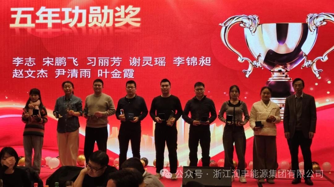 1715654893528986.jpg e626209809c94a787324a67242adcb1d.jpg